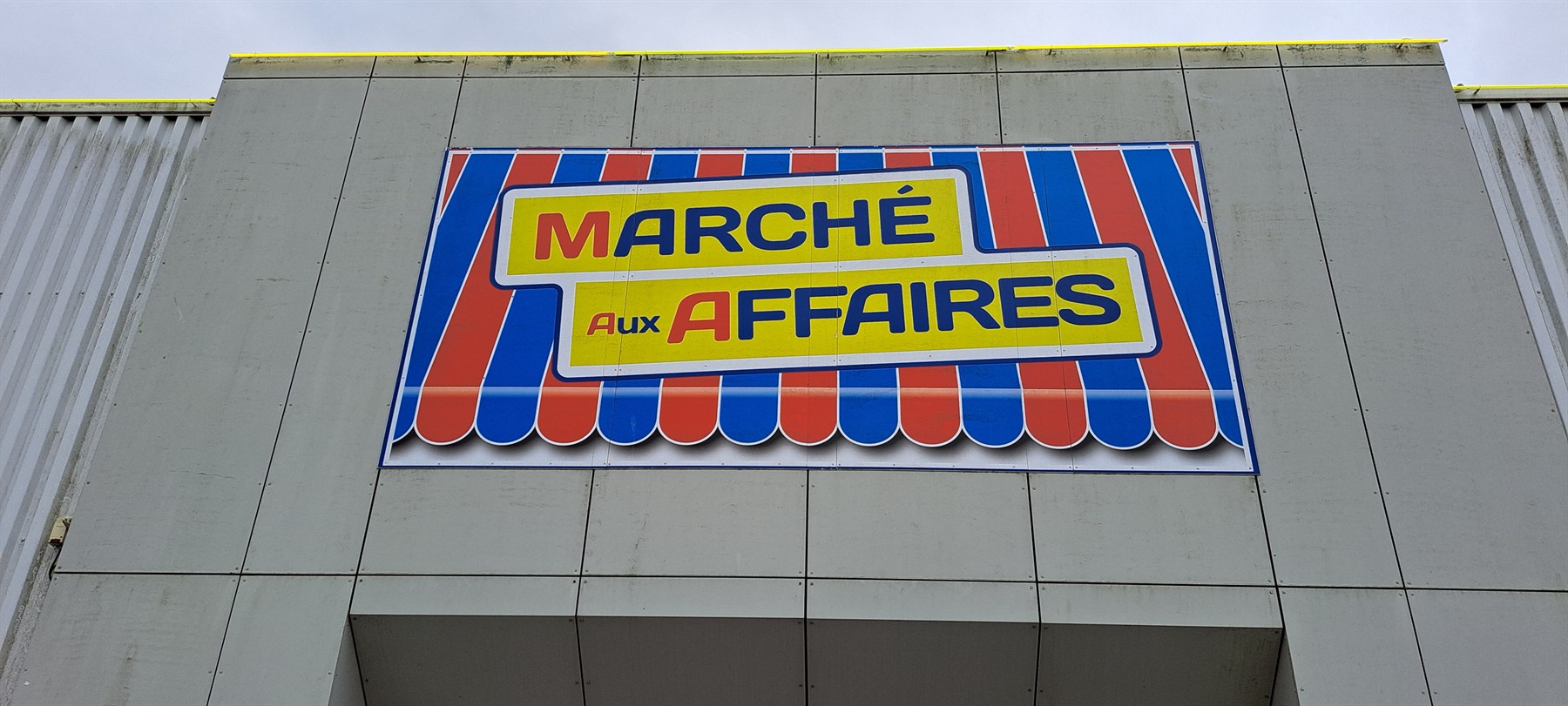 Enseigne Marché aux Affaires