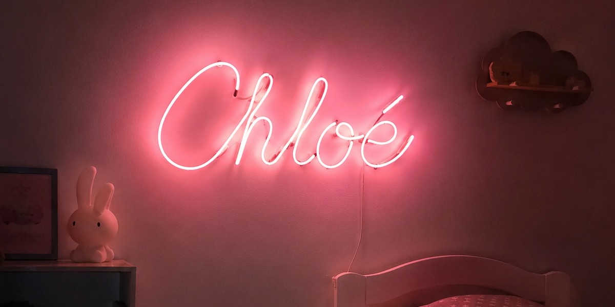 Néon personnalisé dans une chambre enfant